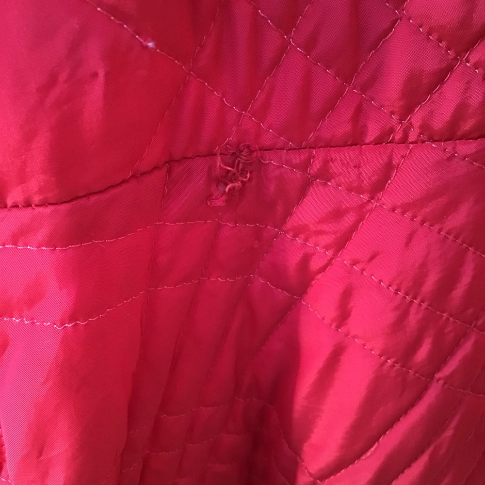 Vintage Raymond Red Quilted Robe - Picture 8 of 10